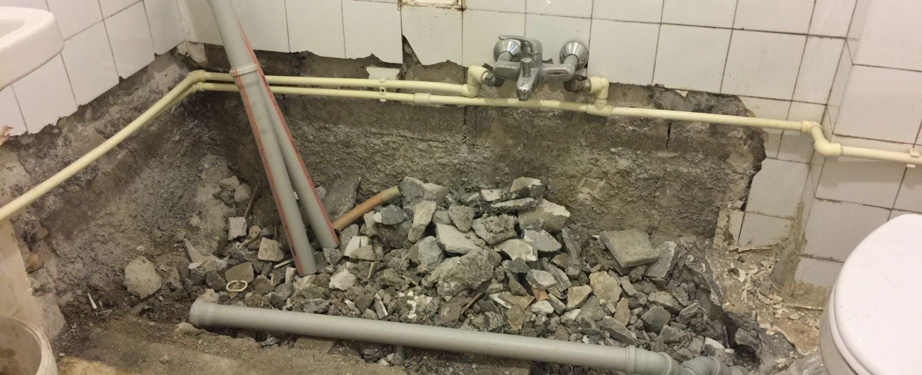 bathroom fitter near me N7 6AX
